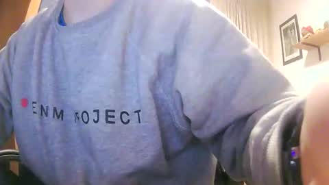 Snapshot of cuteboy090 chatting on March 22, 5:16 pm Cuteboy090 online show from March 22, 5:16 pm