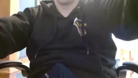 Cuteboy090 online show from May 16, 1:32 pm