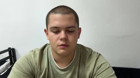 Alex online show from October 3, 6:49 pm