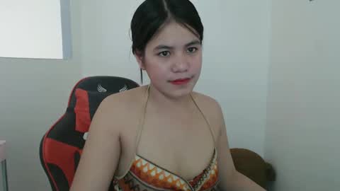 cutecindy2000 online show from March 8, 8:11 am