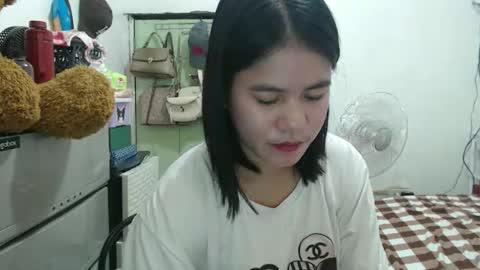 cutecindy2000 online show from January 19, 1:42 am