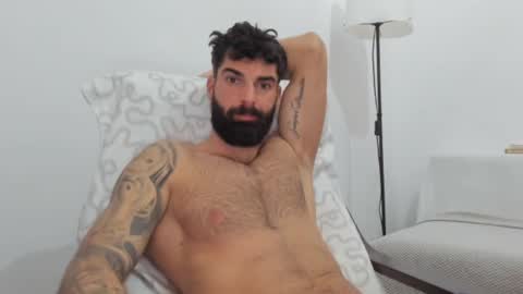 cuteeboy online show from February 12, 6:40 am