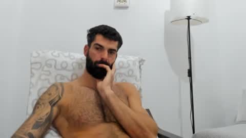 cuteeboy online show from November 10, 6:34 am