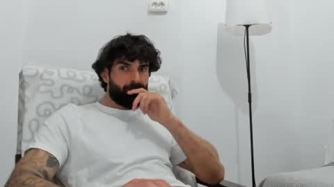 cuteeboy online show from May 7, 5:40 pm