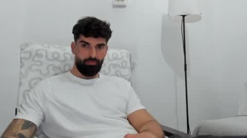 cuteeboy online show from May 12, 8:39 pm