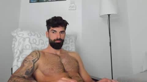 cuteeboy online show from May 23, 7:02 am