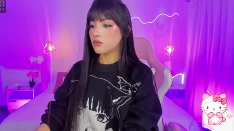 Zoe  online show from September 16, 4:35 am