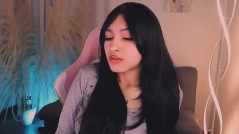 Zoe  online show from November 29, 7:00 am