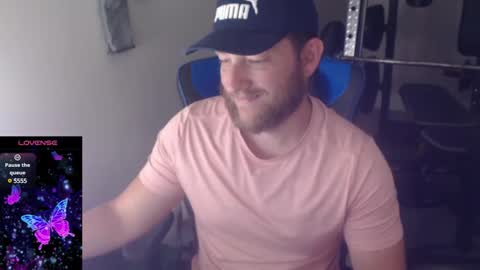 Snapshot of cutefloridaguy25 chatting on December 10, 4:17 pm onlyfansSexualAriesFL online show from December 10, 4:17 pm