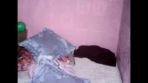 Snapshot of cutehornymom chatting on September 20, 11:39 pm cutehornymom online show from September 20, 11:39 pm