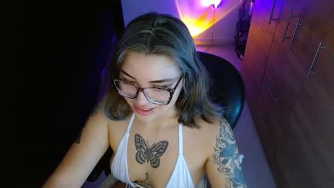 isabella online show from February 17, 4:57 pm