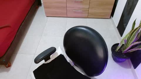 isabella online show from May 30, 7:44 pm