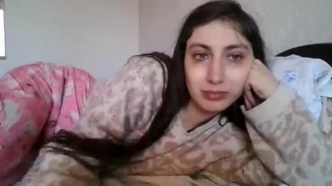 cutekattie online show from April 6, 4:57 am