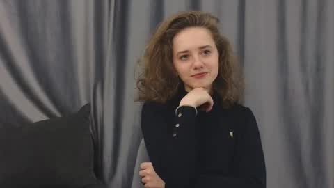 Snapshot of cutelunette chatting on December 15, 3:16 pm Ellen online show from December 15, 3:16 pm