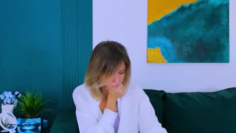 cutemirage online show from October 3, 2:36 pm