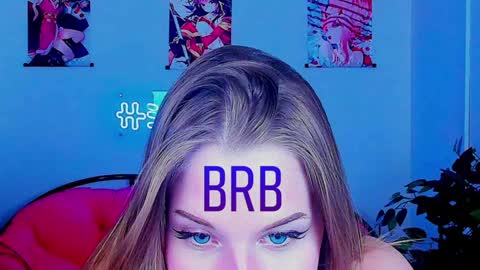 Snapshot of cutemousee chatting on December 22, 11:44 am Rina online show from December 22, 11:44 am