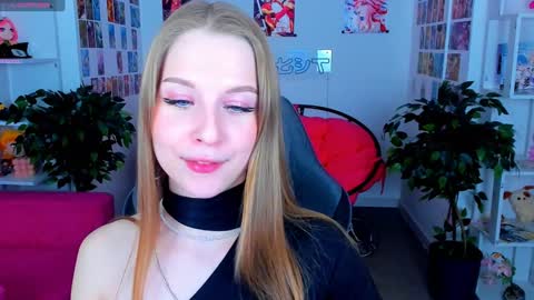 Snapshot of cutemousee chatting on December 26, 6:12 pm Rina online show from December 26, 6:12 pm