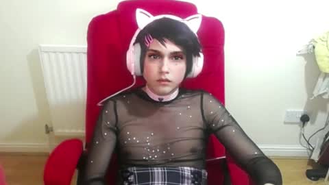 cutest_princess online show from October 9, 9:57 pm