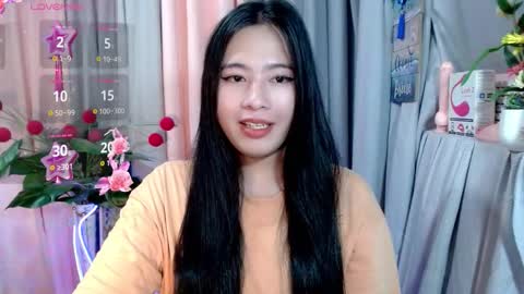Snapshot of cutestgurl_ chatting on December 17, 6:25 pm cute online show from December 17, 6:25 pm