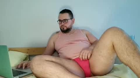 Snapshot of cutie_ben chatting on February 27, 11:52 am Ben hot video on page online show from February 27, 11:52 am