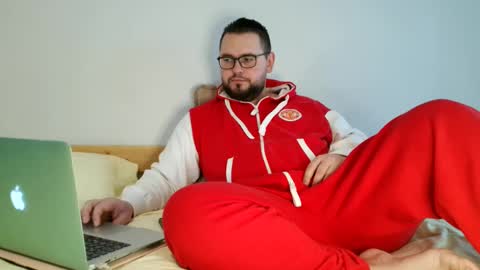 Snapshot of cutie_ben chatting on March 3, 11:00 am Ben hot video on page online show from March 3, 11:00 am