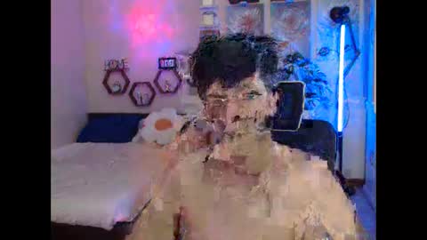 Snapshot of cutie_cumshow chatting on January 16, 7:12 am Neil Taylor online show from January 16, 7:12 am