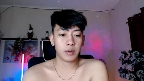 Snapshot of cutie_cumshow chatting on January 31, 7:11 pm Neil Taylor online show from January 31, 7:11 pm