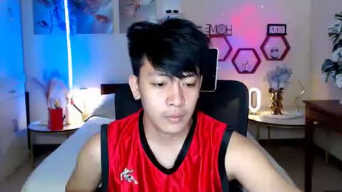 Snapshot of cutie_cumshow chatting on February 19, 1:51 pm Neil Taylor online show from February 19, 1:51 pm