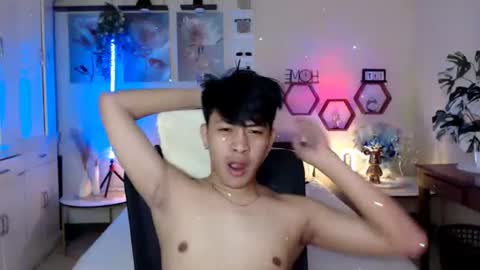 Snapshot of cutie_cumshow chatting on February 22, 4:38 pm Neil Taylor online show from February 22, 4:38 pm