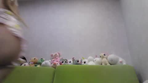 Snapshot of cutie_klo_ chatting on February 7, 1:53 am Chloe online show from February 7, 1:53 am