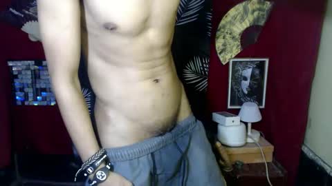 Snapshot of cutie_mico chatting on January 4, 6:51 pm cutie_mico online show from January 4, 6:51 pm