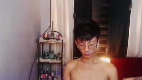 Snapshot of cutie_mico chatting on October 6, 6:49 pm cutie_mico online show from October 6, 6:49 pm