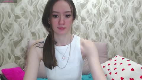 Snapshot of cutie_naughty_girl chatting on February 25, 9:20 am Kate online show from February 25, 9:20 am