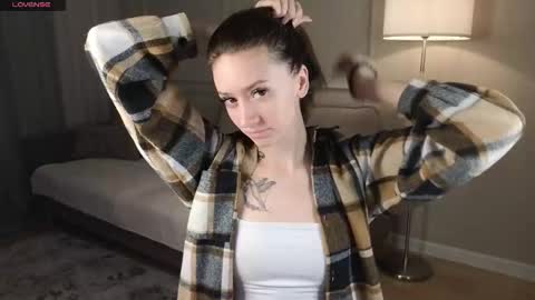 Snapshot of cutie_naughty_girl chatting on December 14, 8:30 am Kate online show from December 14, 8:30 am