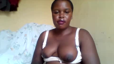 Snapshot of cutiebebi chatting on October 22, 10:04 am cutiebebi online show from October 22, 10:04 am