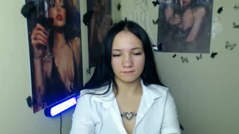 Emma online show from October 29, 2:08 pm
