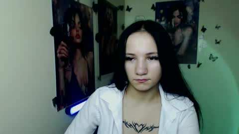 Emma online show from November 16, 7:41 pm