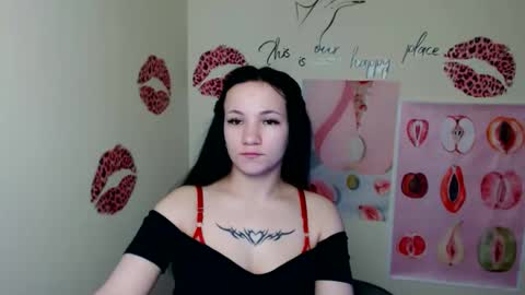 Emma online show from February 28, 2:07 pm