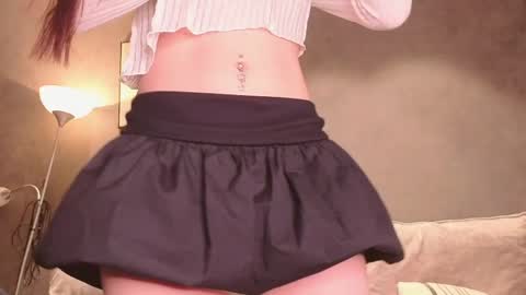 cutieleyla online show from May 6, 9:42 pm
