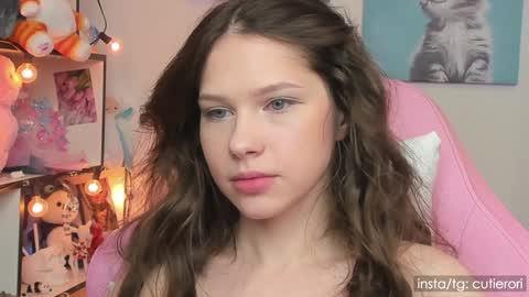 Snapshot of cutierori chatting on February 6, 7:56 am Rori  Instagram cutierori  online show from February 6, 7:56 am