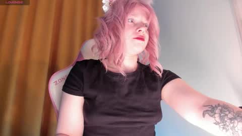 CutieSue online show from February 3, 2:10 am