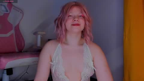 Snapshot of cutiesue chatting on July 7, 5:50 pm CutieSue online show from July 7, 5:50 pm