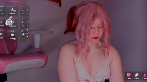 Snapshot of cutiesue chatting on July 11, 11:39 pm CutieSue online show from July 11, 11:39 pm