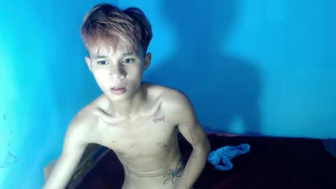 cutiewalter online show from April 23, 10:36 am