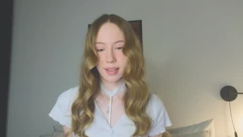 Snapshot of cuute_angell chatting on April 26, 5:10 pm Virginia See you on Sunday online show from April 26, 5:10 pm