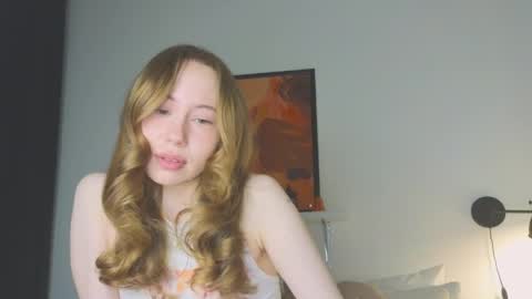 Snapshot of cuute_angell chatting on April 29, 5:06 pm Virginia See you on Sunday online show from April 29, 5:06 pm