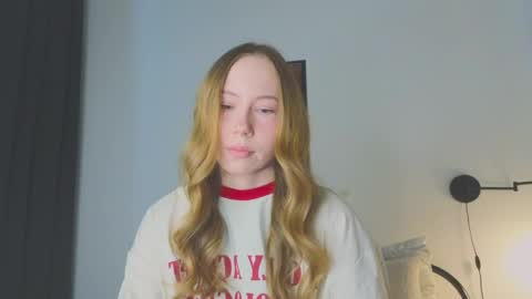 Snapshot of cuute_angell chatting on May 22, 2:55 pm Virginia See you on Sunday online show from May 22, 2:55 pm