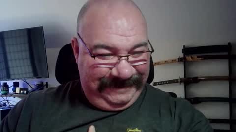 Bubba Bull online show from December 15, 12:15 am