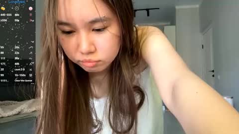 Snapshot of cwenecollins chatting on September 27, 8:41 am Akemi online show from September 27, 8:41 am