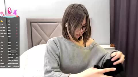 Akemi online show from February 4, 7:25 am